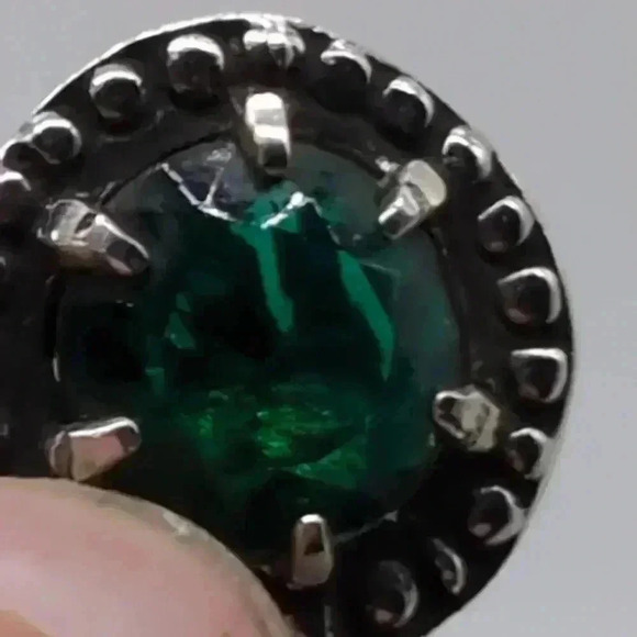 Marcasite Green Halo Clip on Earrings - Picture 3 of 4